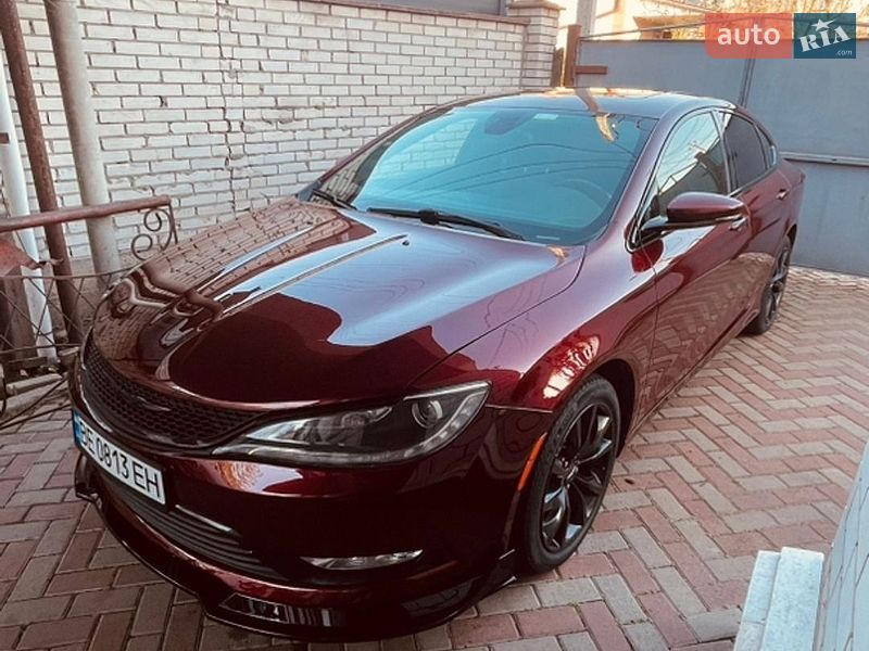 Седан Chrysler 200 2015 в Броварах