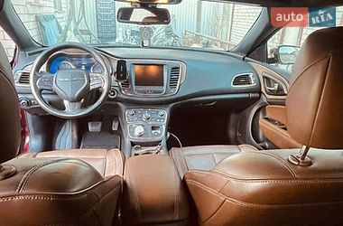 Седан Chrysler 200 2015 в Броварах