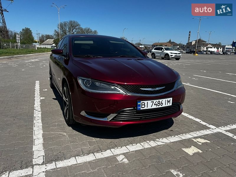 Седан Chrysler 200 2015 в Черновцах