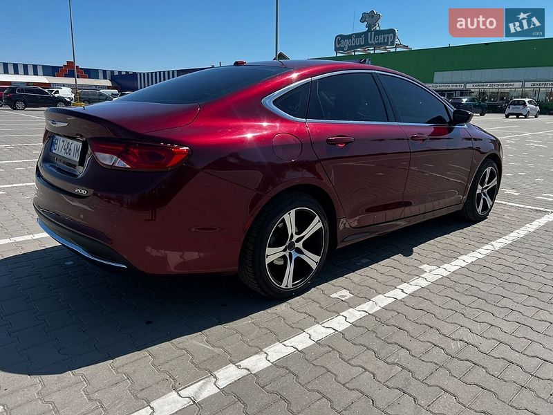 Седан Chrysler 200 2015 в Черновцах