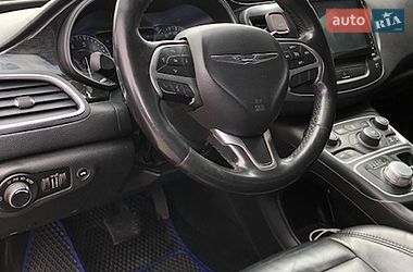Седан Chrysler 200 2015 в Киеве