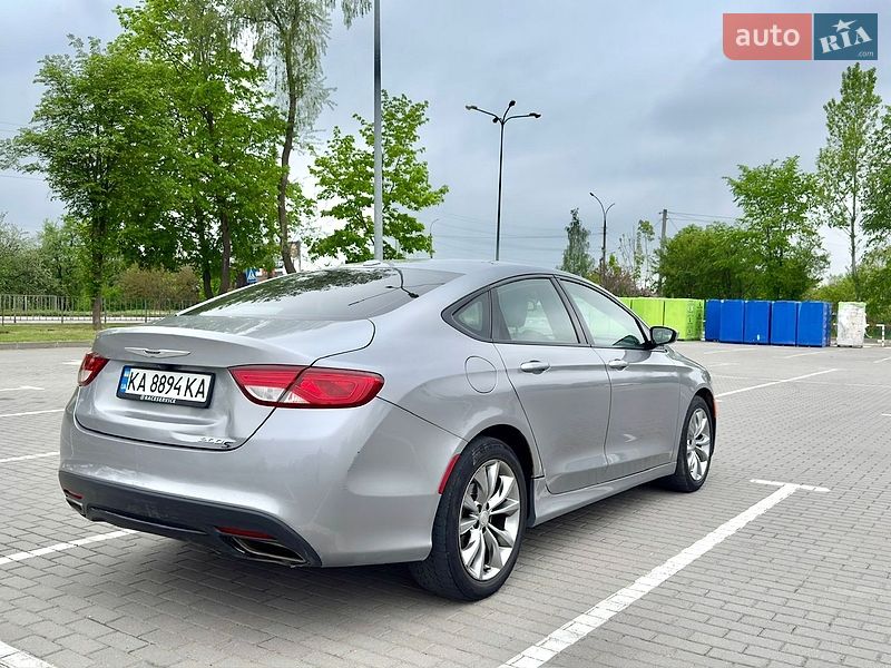 Седан Chrysler 200 2014 в Коломые