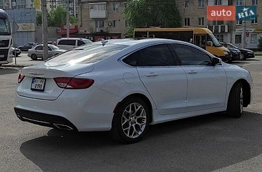 Седан Chrysler 200 2015 в Полтаве