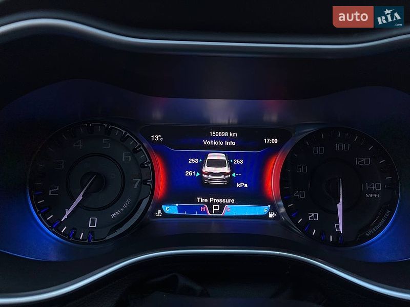Седан Chrysler 200 2015 в Киеве