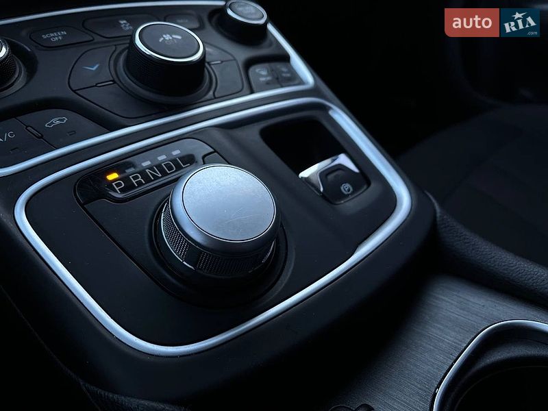 Седан Chrysler 200 2015 в Киеве