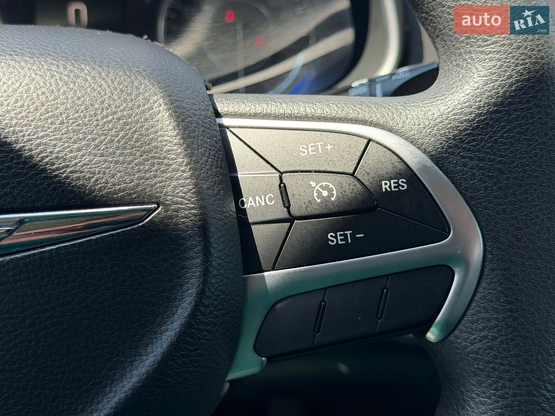 2015 Chrysler 200 - мініатюра 46