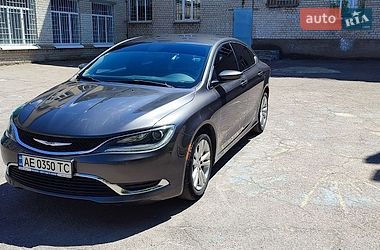 Седан Chrysler 200 2015 в Днепре