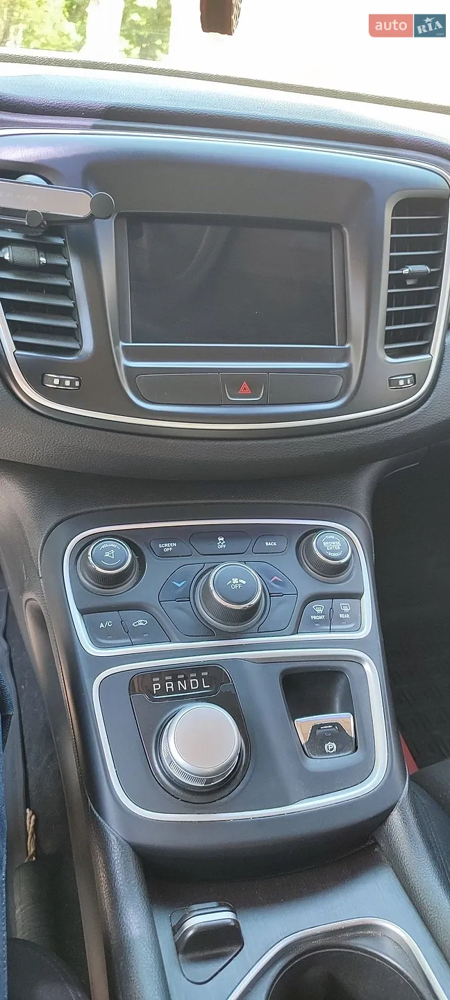 2015 Chrysler 200 - мініатюра 7