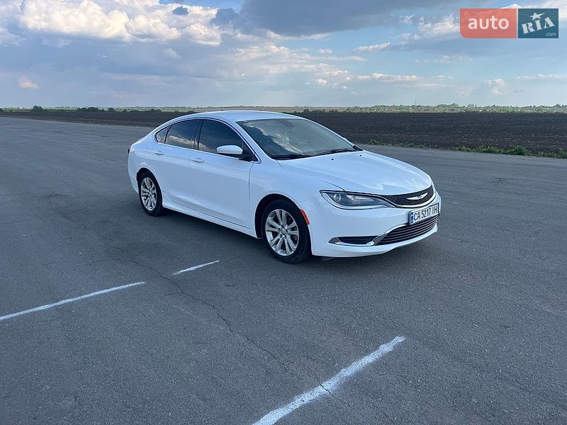 Седан Chrysler 200 2016 в Шепетівці