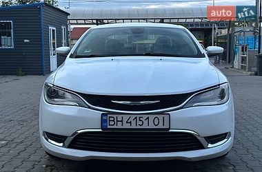 Седан Chrysler 200 2015 в Миколаєві
