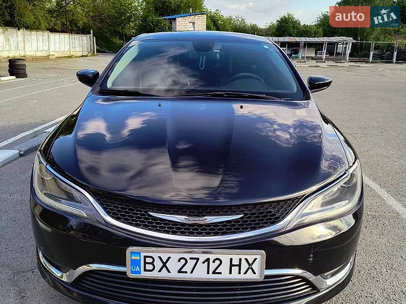 Chrysler 200
