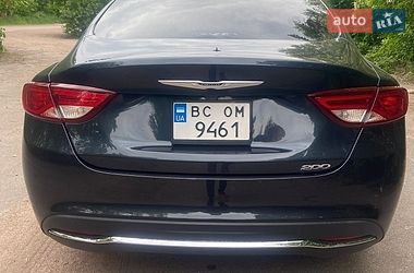 Седан Chrysler 200 2016 в Коростене