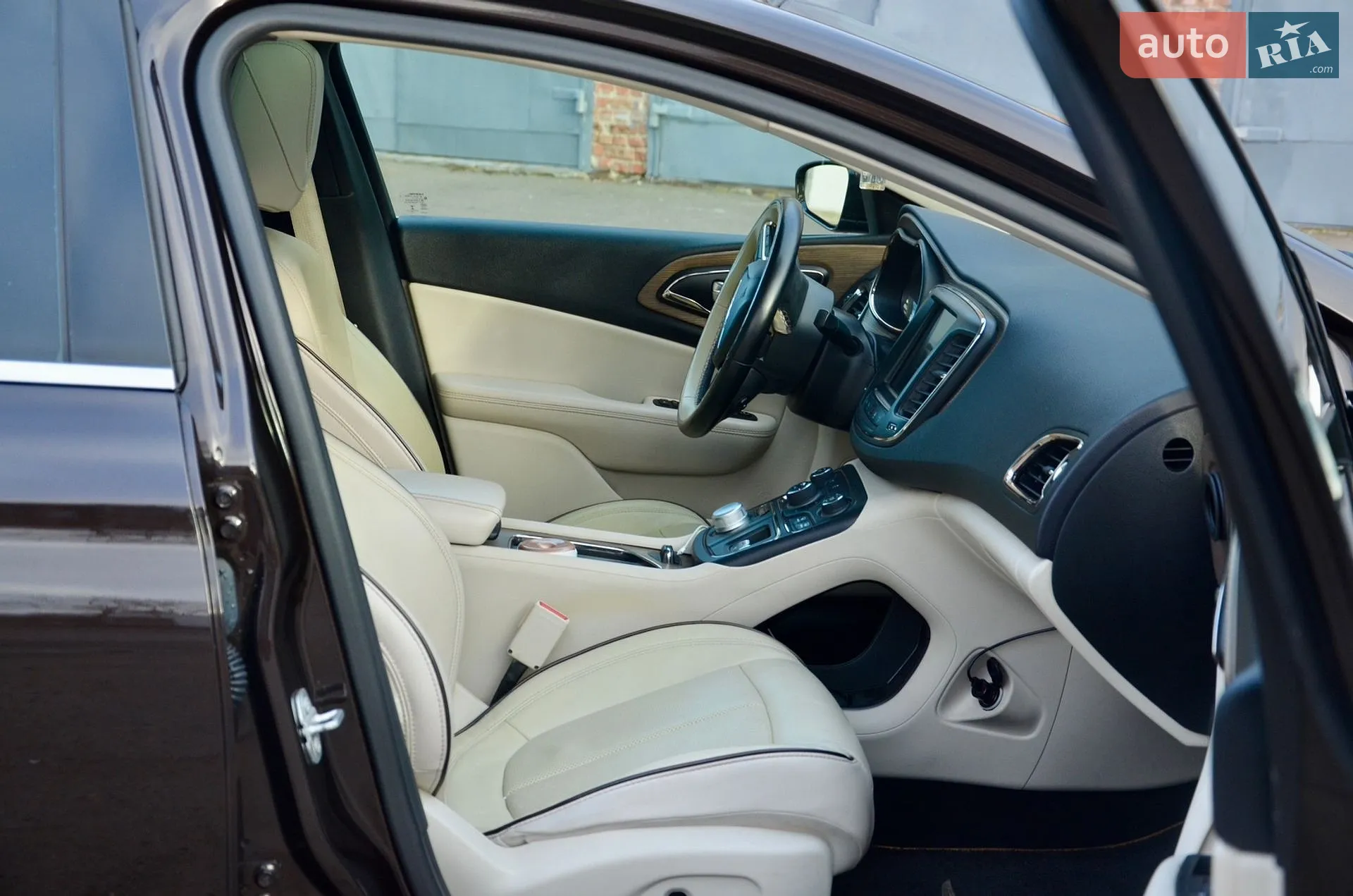 2014 Chrysler 200 - мініатюра 14