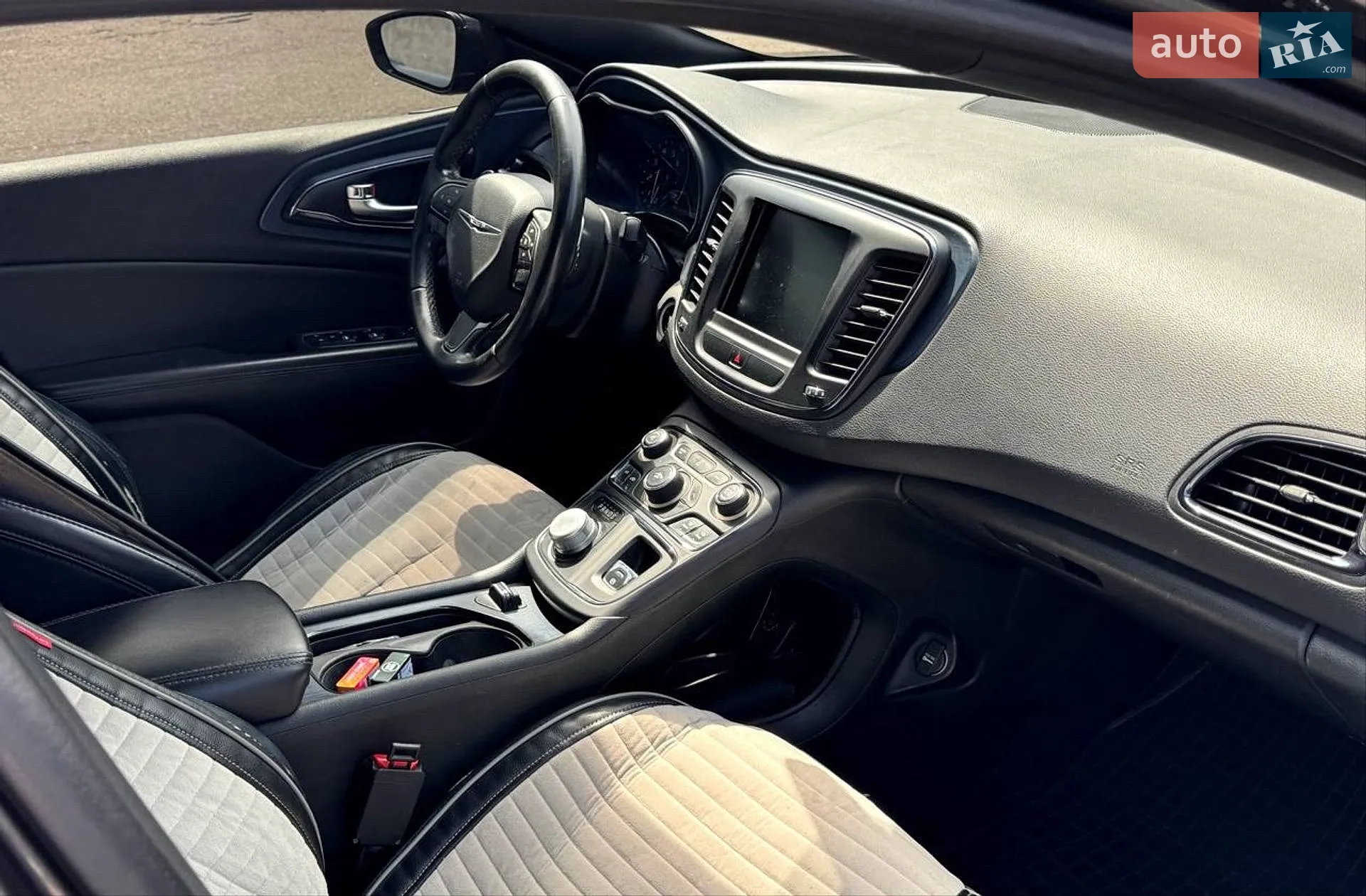2014 Chrysler 200 - мініатюра 9