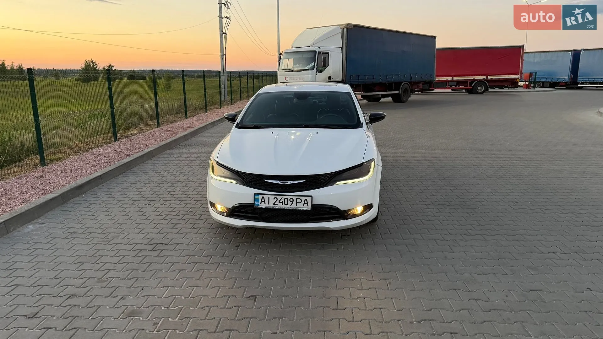 2015 Chrysler 200 - мініатюра 8