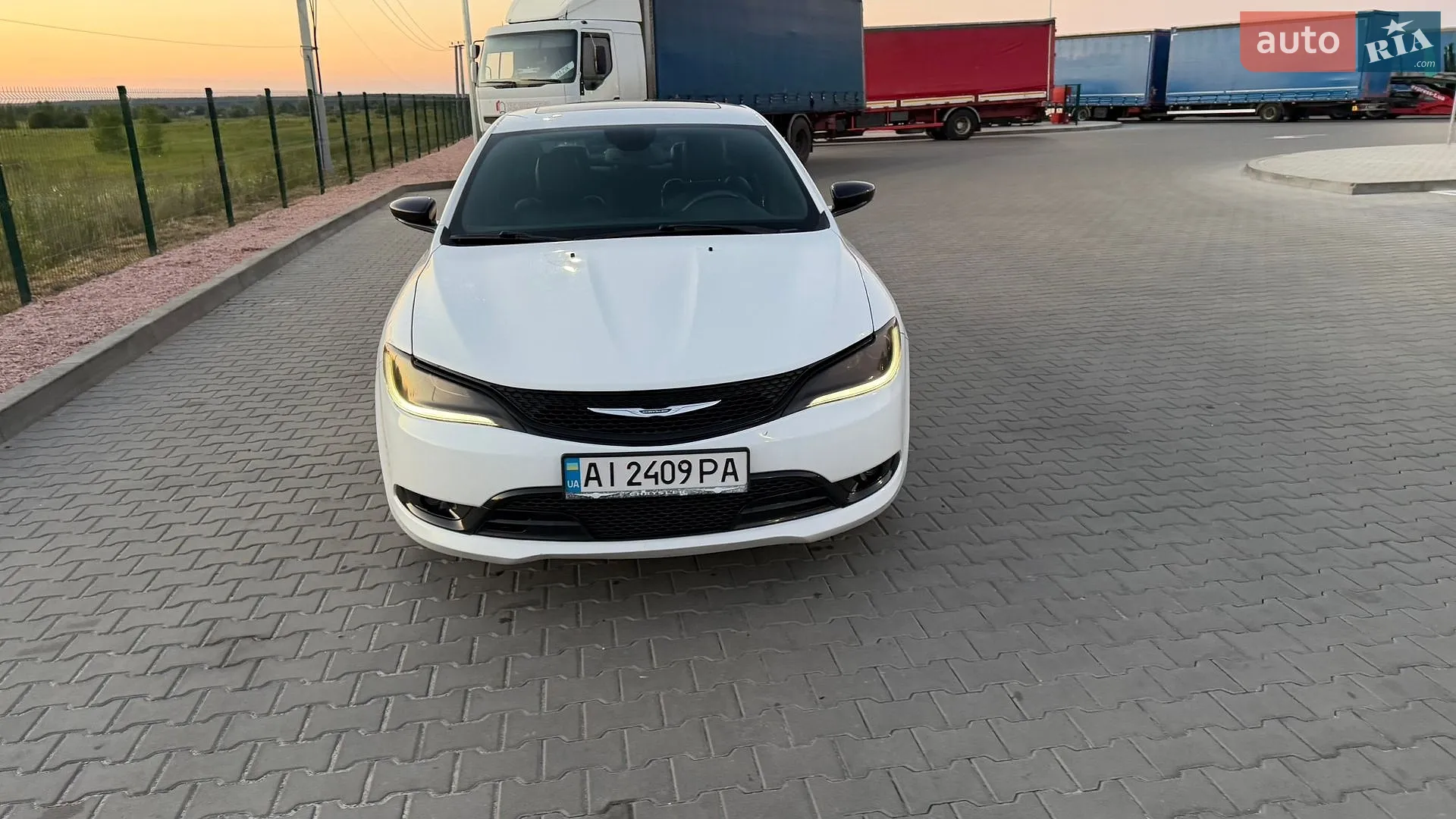 2015 Chrysler 200 - мініатюра 9