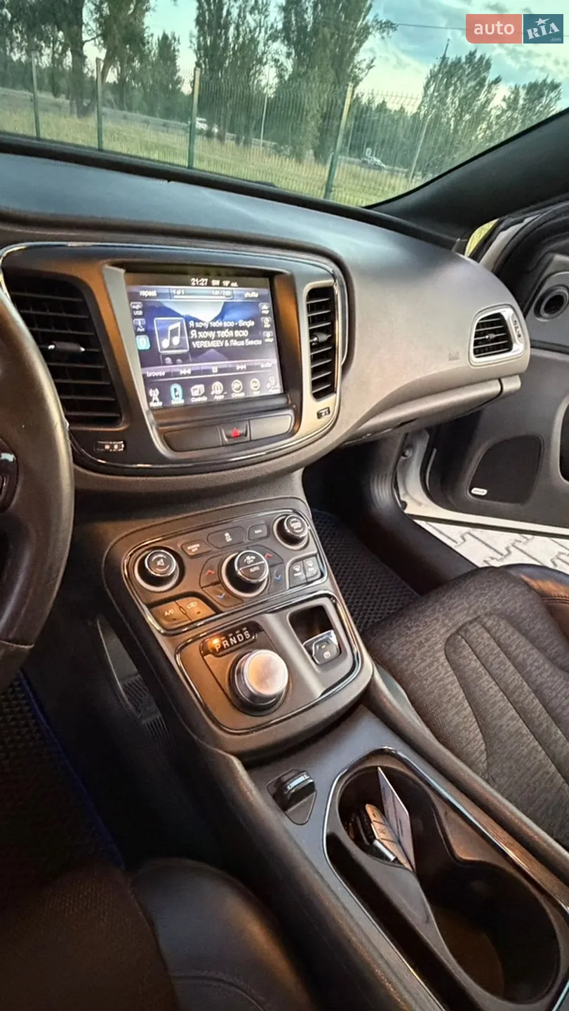 2015 Chrysler 200 - мініатюра 25
