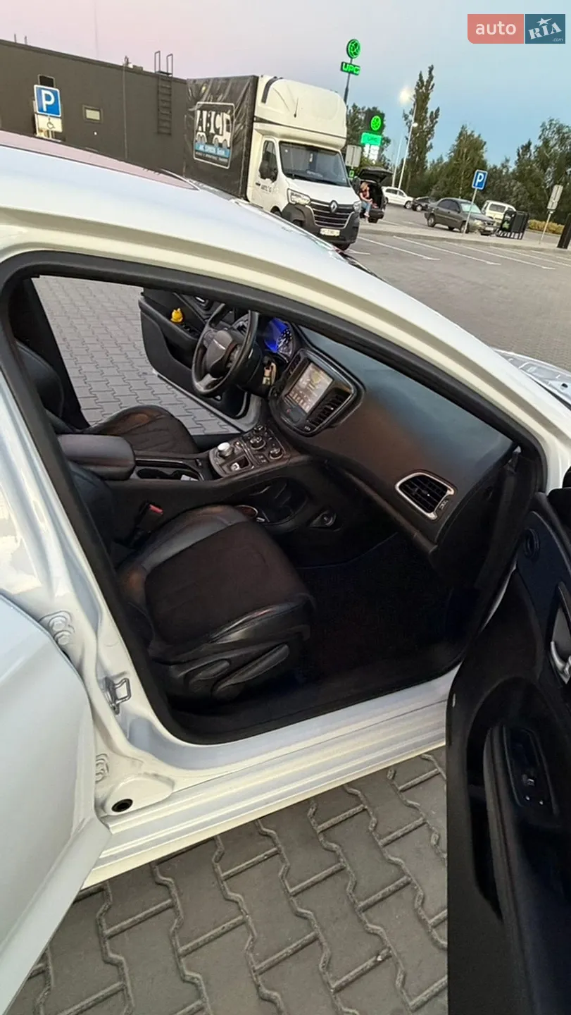 2015 Chrysler 200 - мініатюра 31