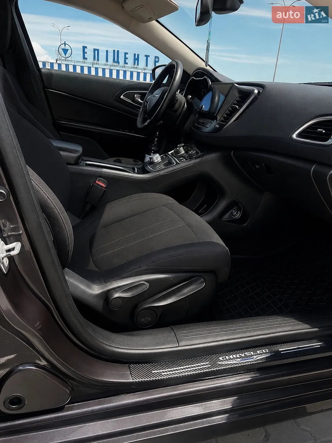 2015 Chrysler 200 - мініатюра 28