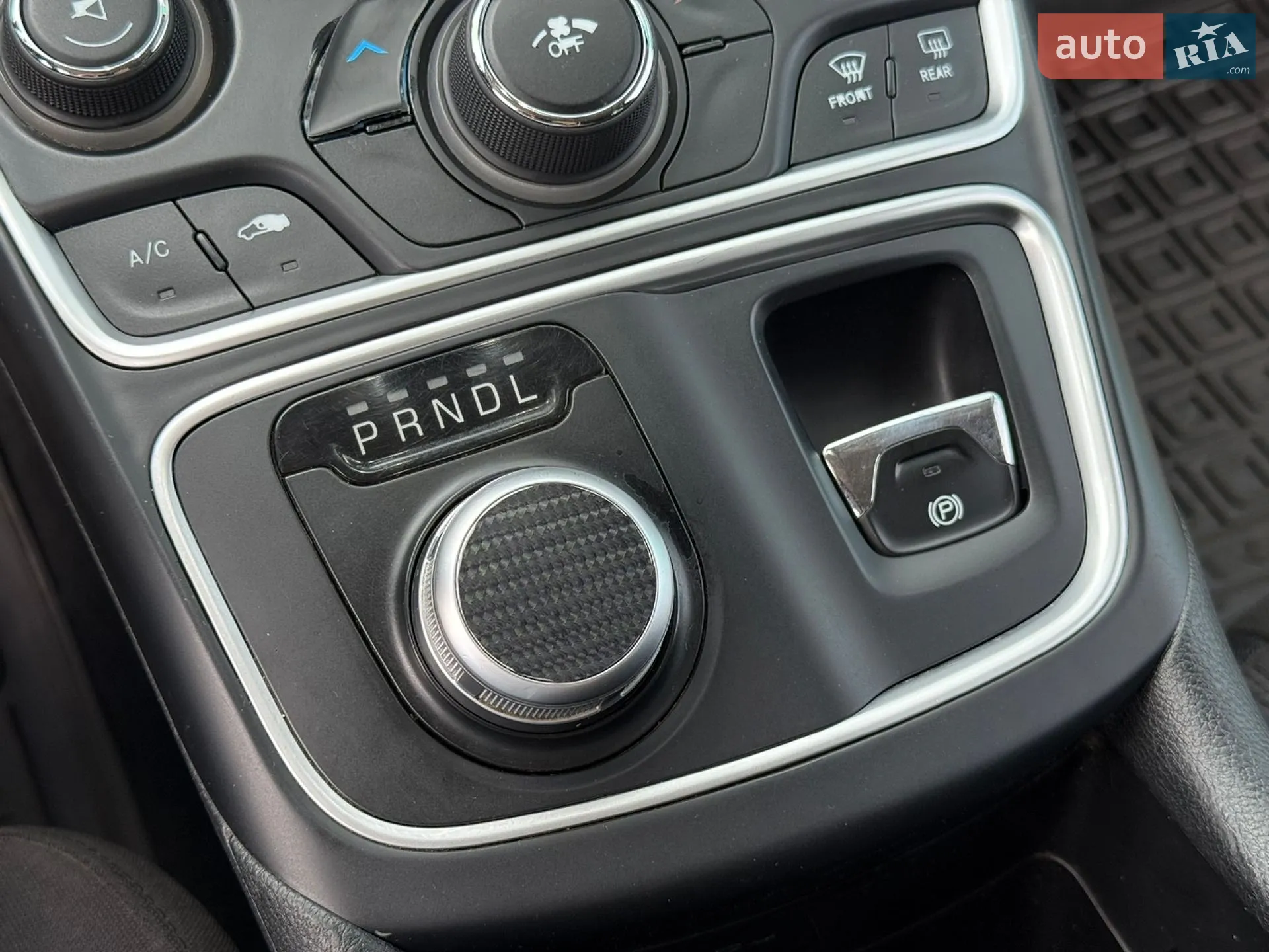 2015 Chrysler 200 - мініатюра 18