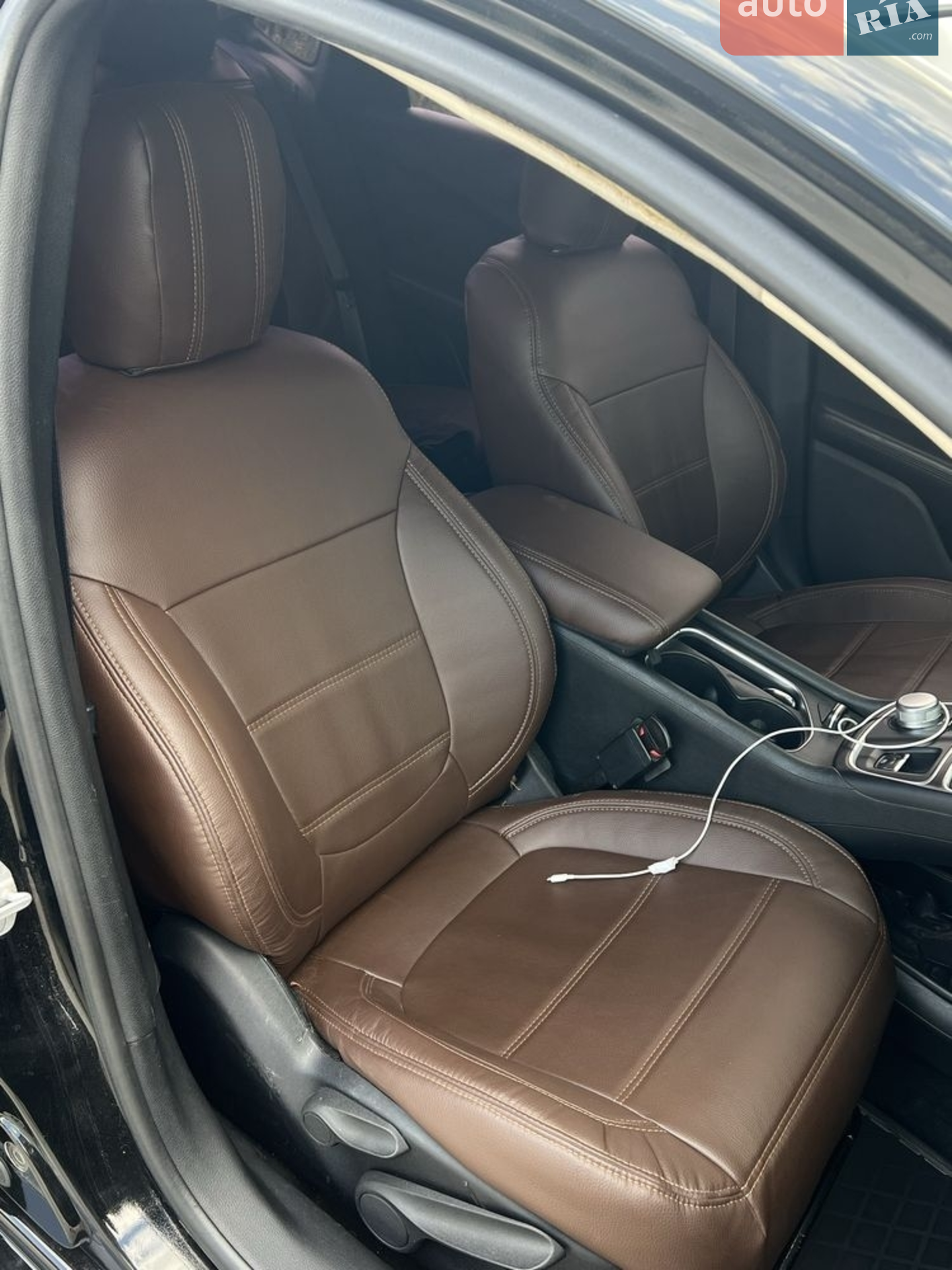 2015 Chrysler 200 - мініатюра 9
