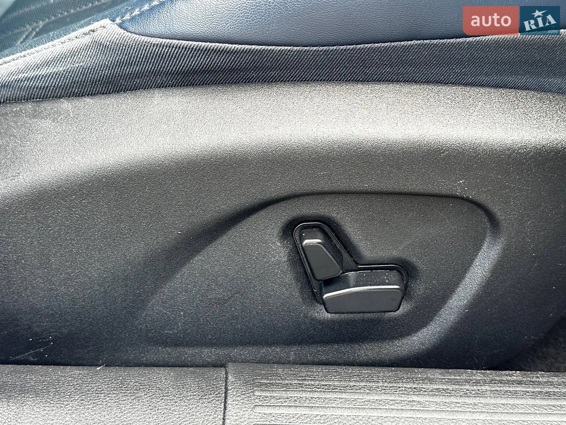 2015 Chrysler 200 - мініатюра 27