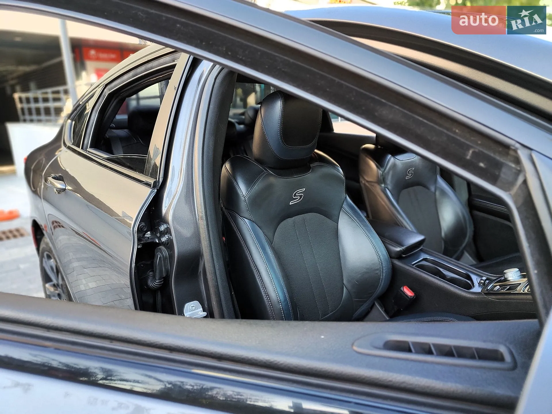 2014 Chrysler 200 - мініатюра 32