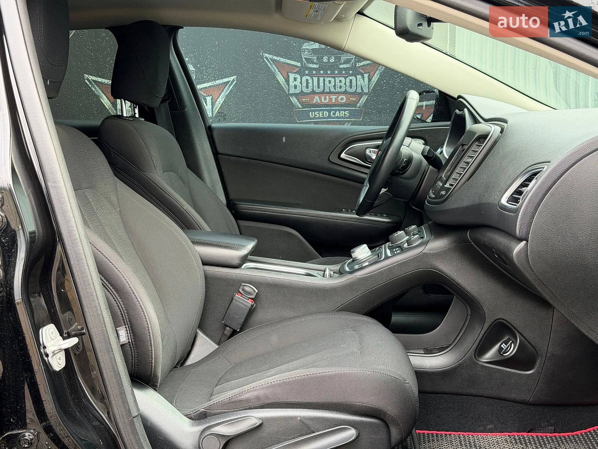 2014 Chrysler 200 - мініатюра 26