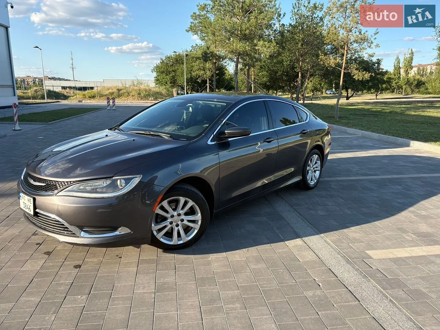 2016 Chrysler 200 - мініатюра 9