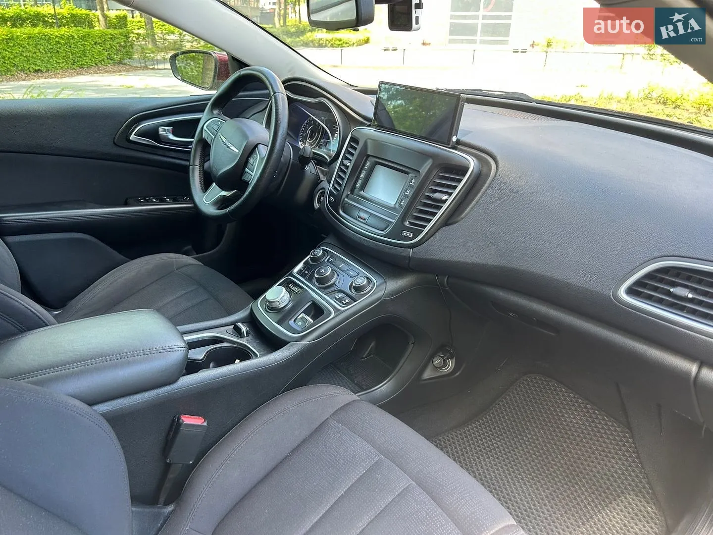 2015 Chrysler 200 - мініатюра 8