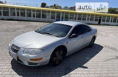 Седан Chrysler 300 M 2000 в Черновцах