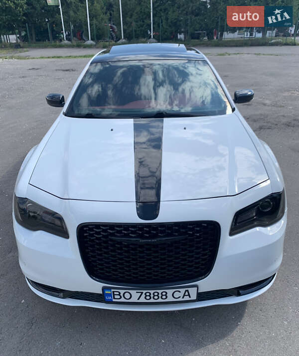 Седан Chrysler 300 S 2018 в Тернополе фото 13 Седан Chrysler 300 S 2018 в Тернополе
