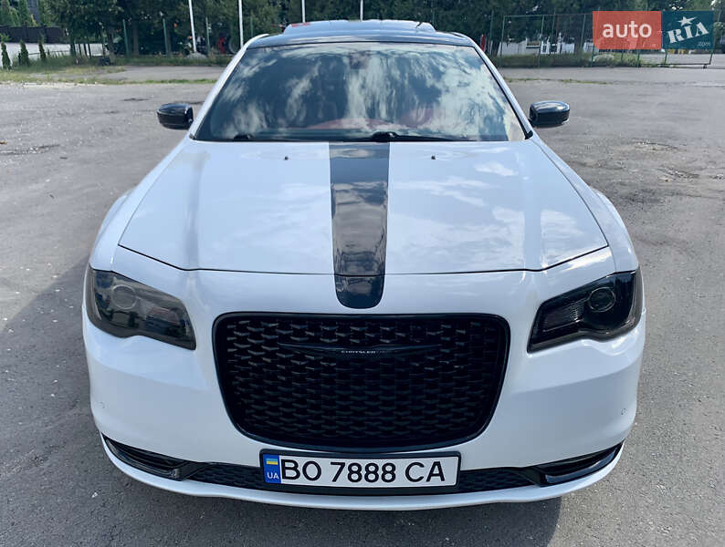 Седан Chrysler 300 S 2018 в Тернополе фото 12 Седан Chrysler 300 S 2018 в Тернополе