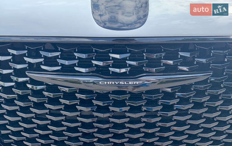 Седан Chrysler 300 S 2018 в Тернополе фото 26 Седан Chrysler 300 S 2018 в Тернополе