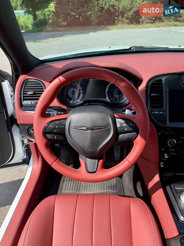 Седан Chrysler 300 S 2018 в Тернополе фото 47 Седан Chrysler 300 S 2018 в Тернополе