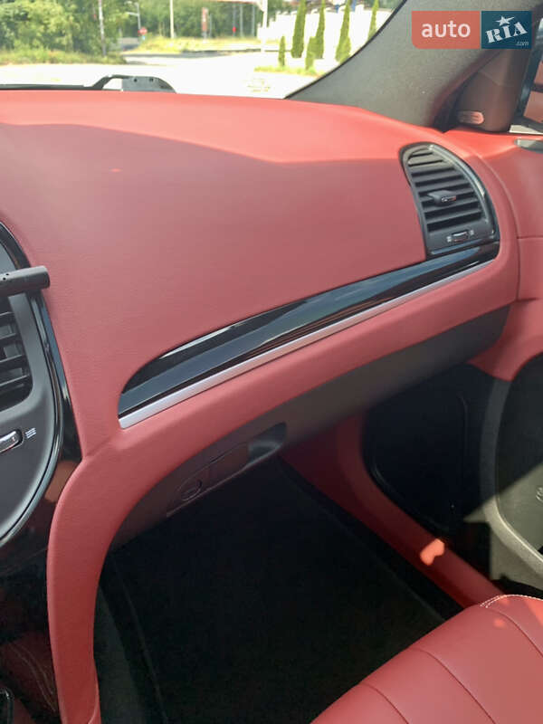 Седан Chrysler 300 S 2018 в Тернополе фото 57 Седан Chrysler 300 S 2018 в Тернополе