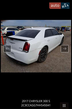 Седан Chrysler 300 S 2016 в 