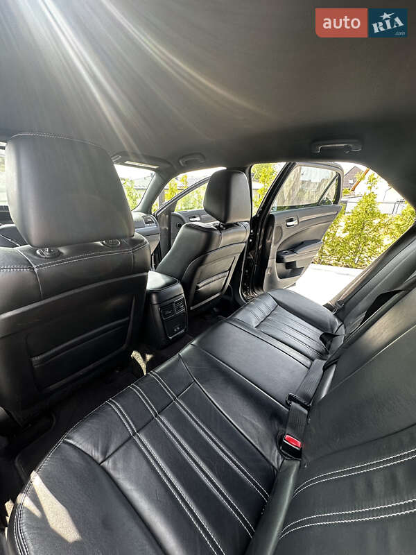 Седан Chrysler 300 S 2015 в Ковеле