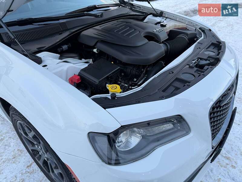 Седан Chrysler 300 S 2022 в Одессе