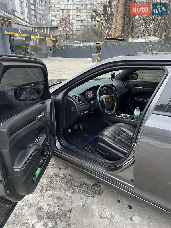 Седан Chrysler 300 S 2015 в Харькове