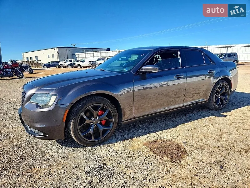 Chrysler 300 S