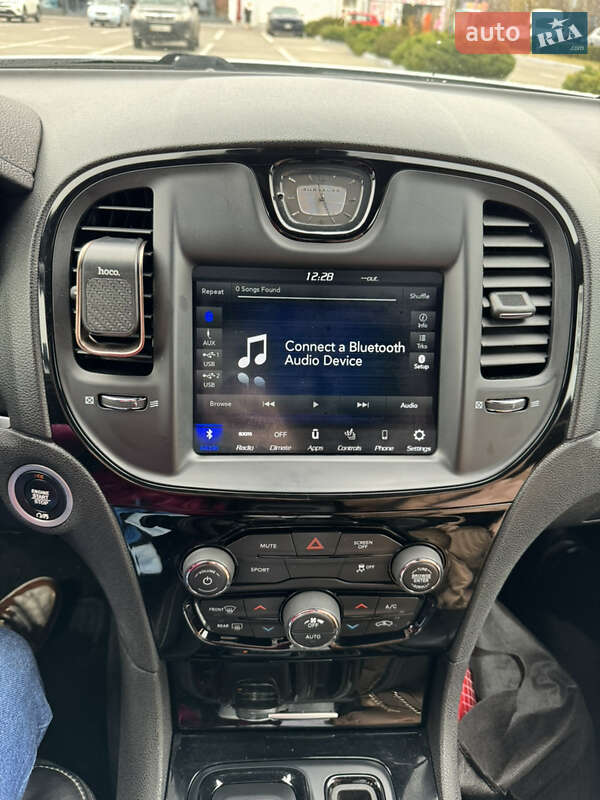 Седан Chrysler 300 2018 в Одессе