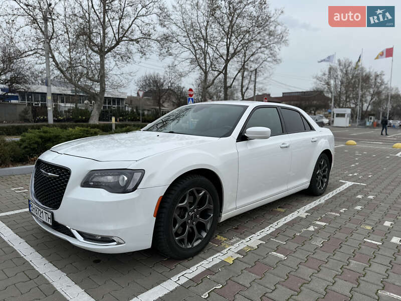 Седан Chrysler 300 2018 в Одессе