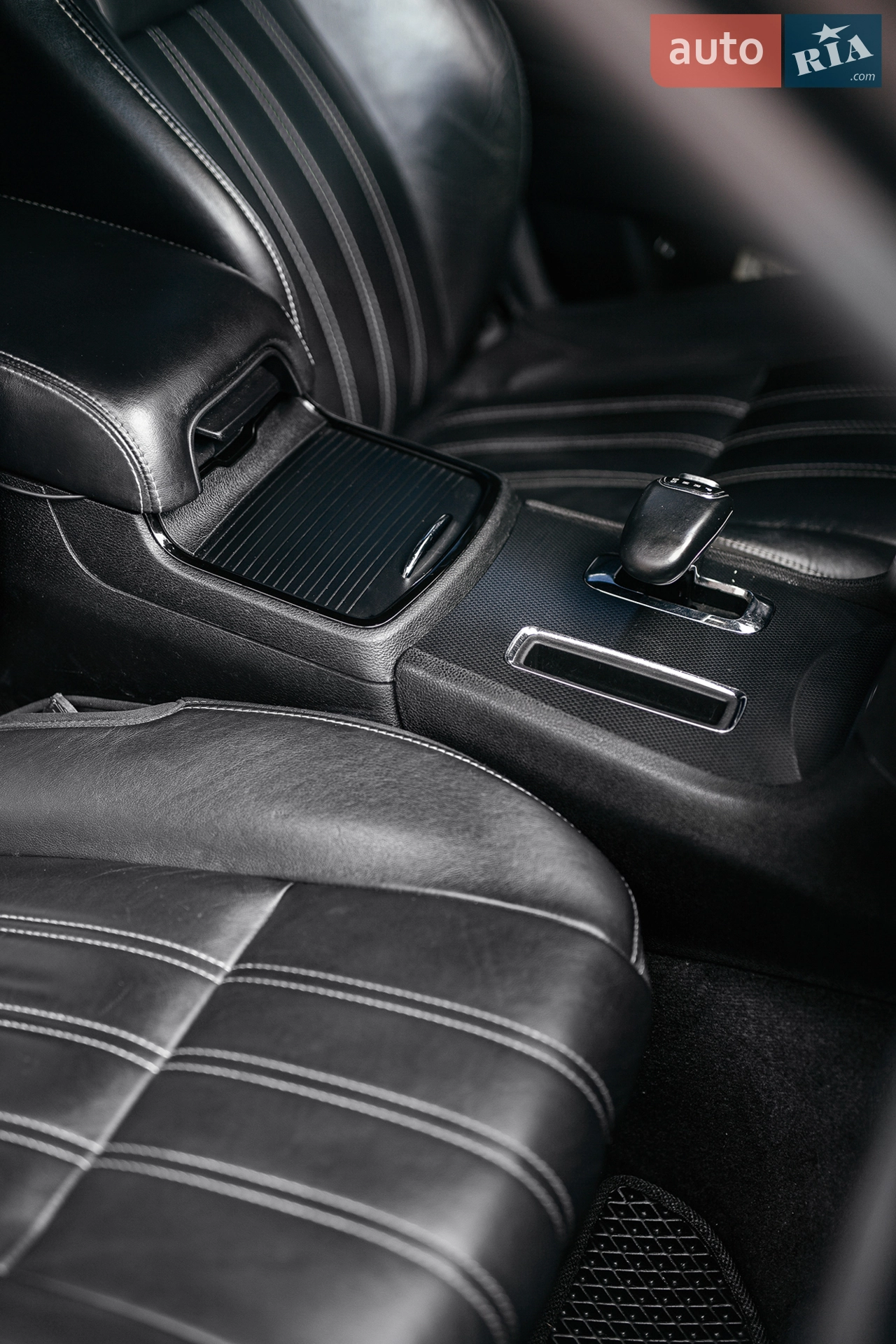 2014 Chrysler 300 - мініатюра 14