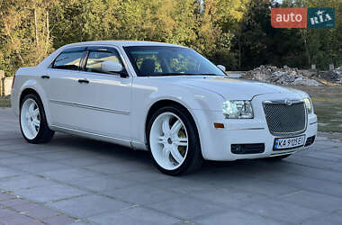 Седан Chrysler 300 2008 в Смілі