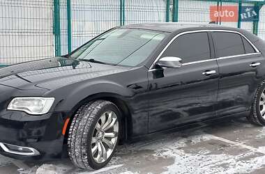 Седан Chrysler 300 2017 в Києві