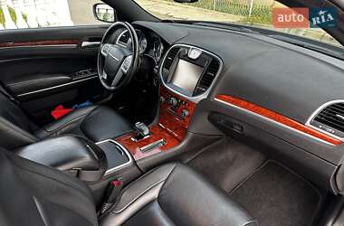 Седан Chrysler 300 2014 в 