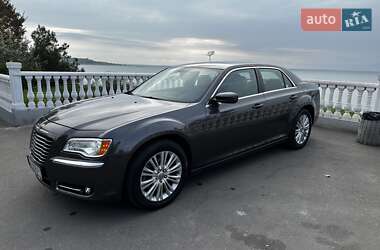 Седан Chrysler 300 2014 в 