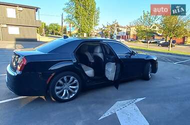 Седан Chrysler 300 2017 в 