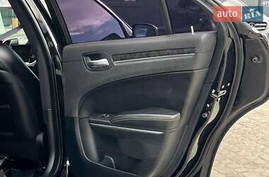 Седан Chrysler 300 2018 в 